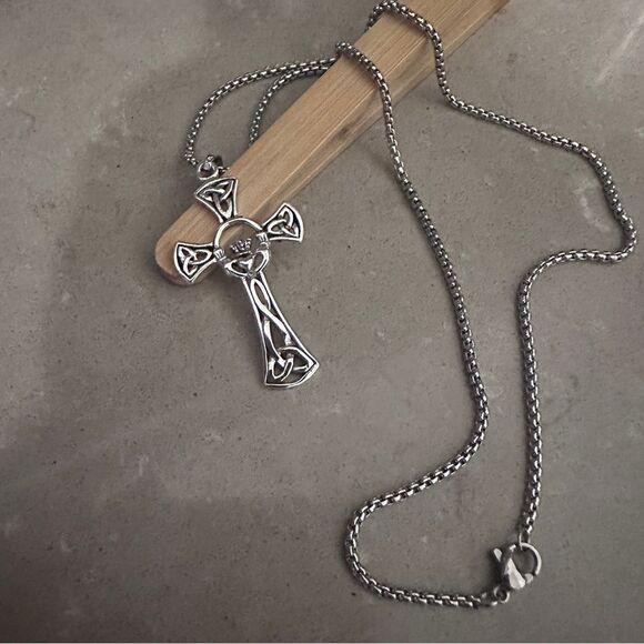 Sterling Silver Celtic Cross Necklace – 18” Chain - Picture 2 of 6